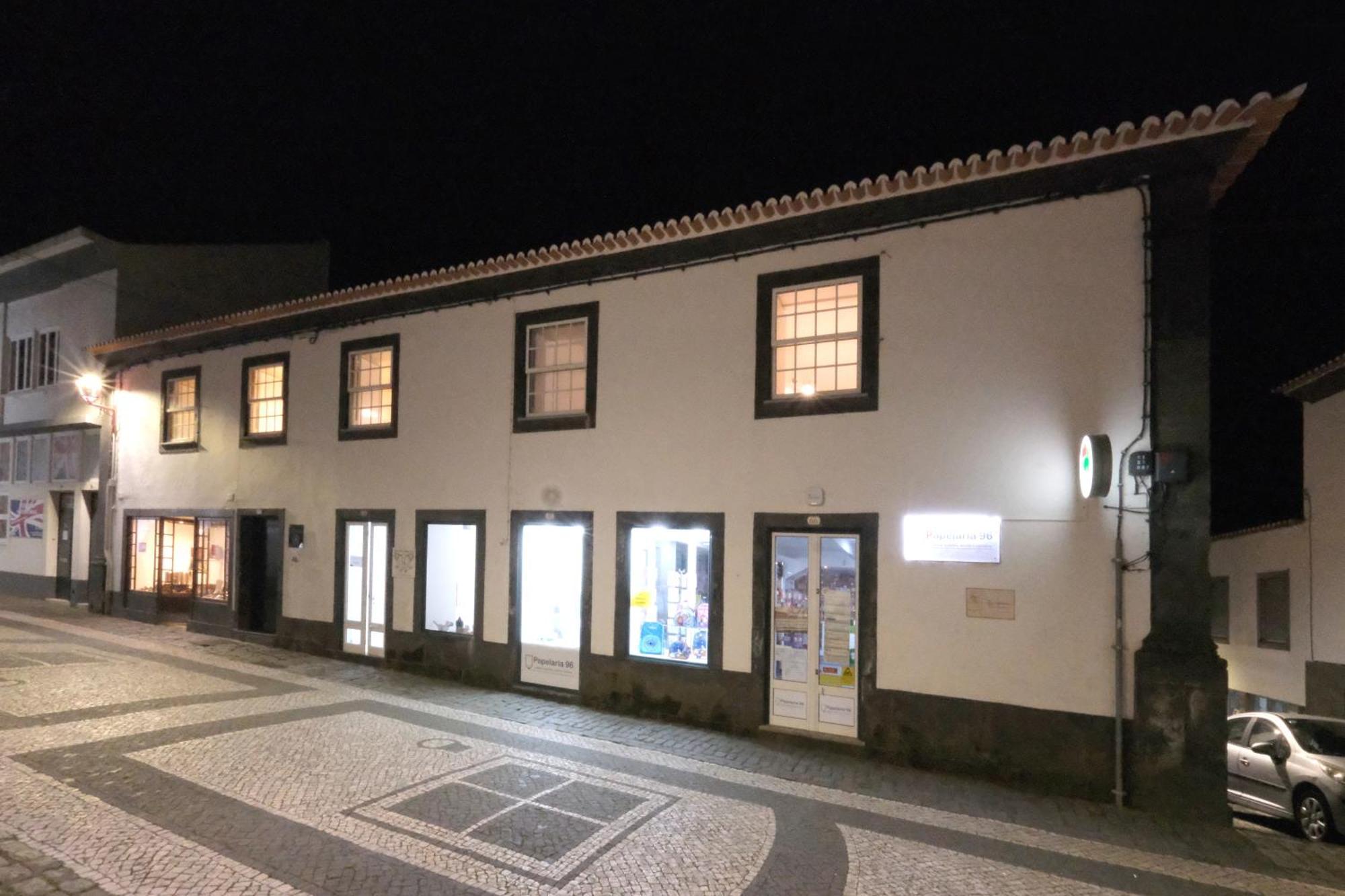 Apartamentos Azera - Ligia Azera Praia da Vitoria Luaran gambar